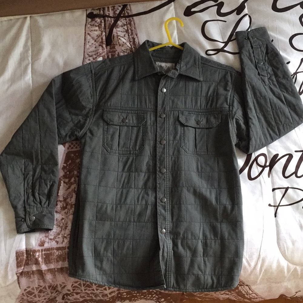 WindRiver jacket size small. Color grey